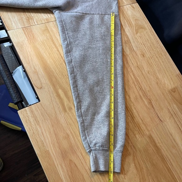 Gildan Michelob Ultra Athletic Dept Hoodie Gray Heavyweight Blend L Sweatshirt - Picture 7 of 8